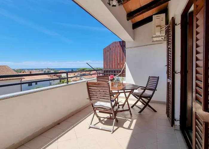 Marinela Apartment *