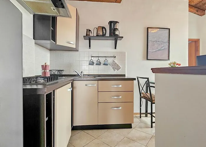 Marinela Apartment *